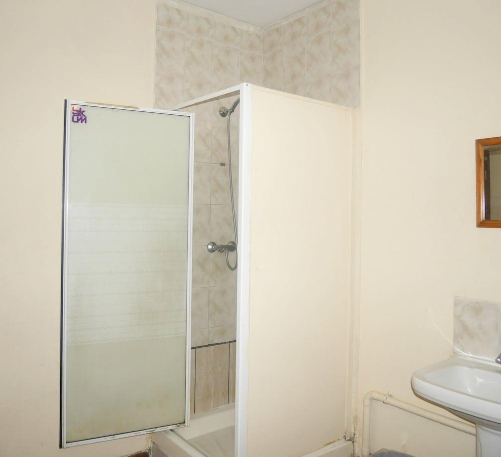 Kensal Green Backpackers London Bagian luar foto