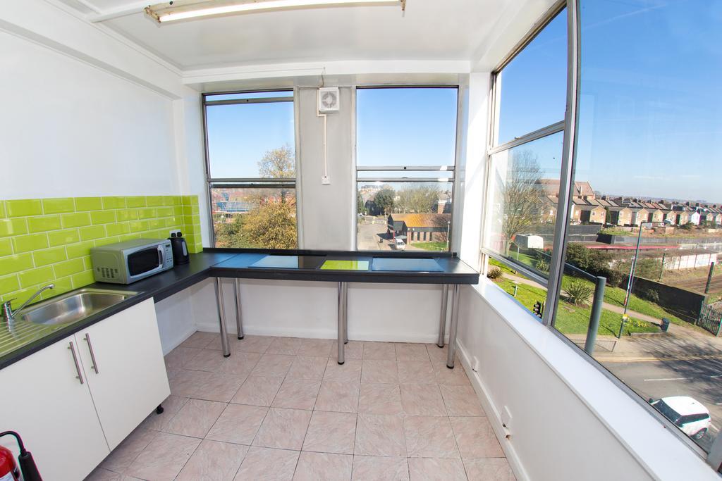 Kensal Green Backpackers London Bagian luar foto